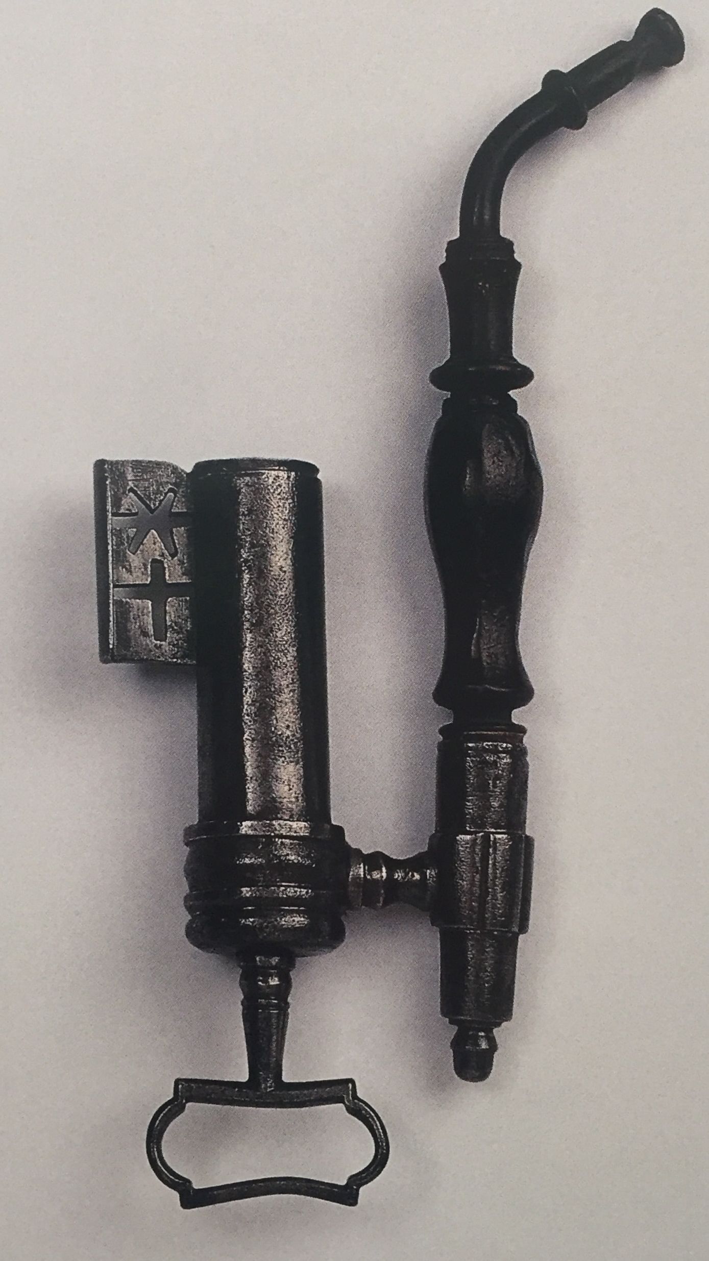 Clef pipe de corporation en fer forgé Vers 1800 © Deutsches Schloss und Beschlägemuseum, Velbert, Allemagne