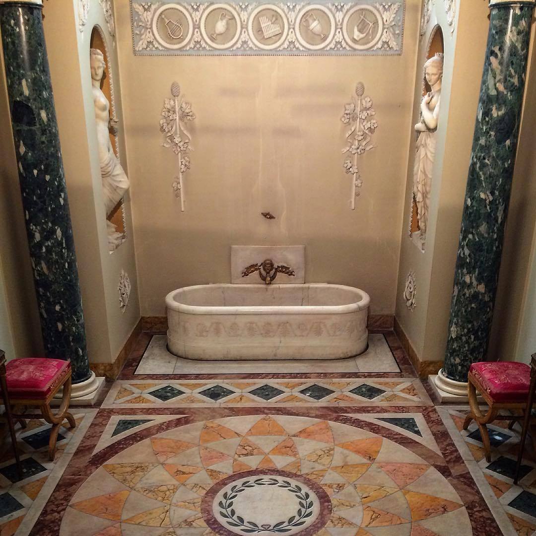 Baignoire de Napoléon Ier au Palazzo Pitti à Florence © ashleyhicks1970 (Instagram)